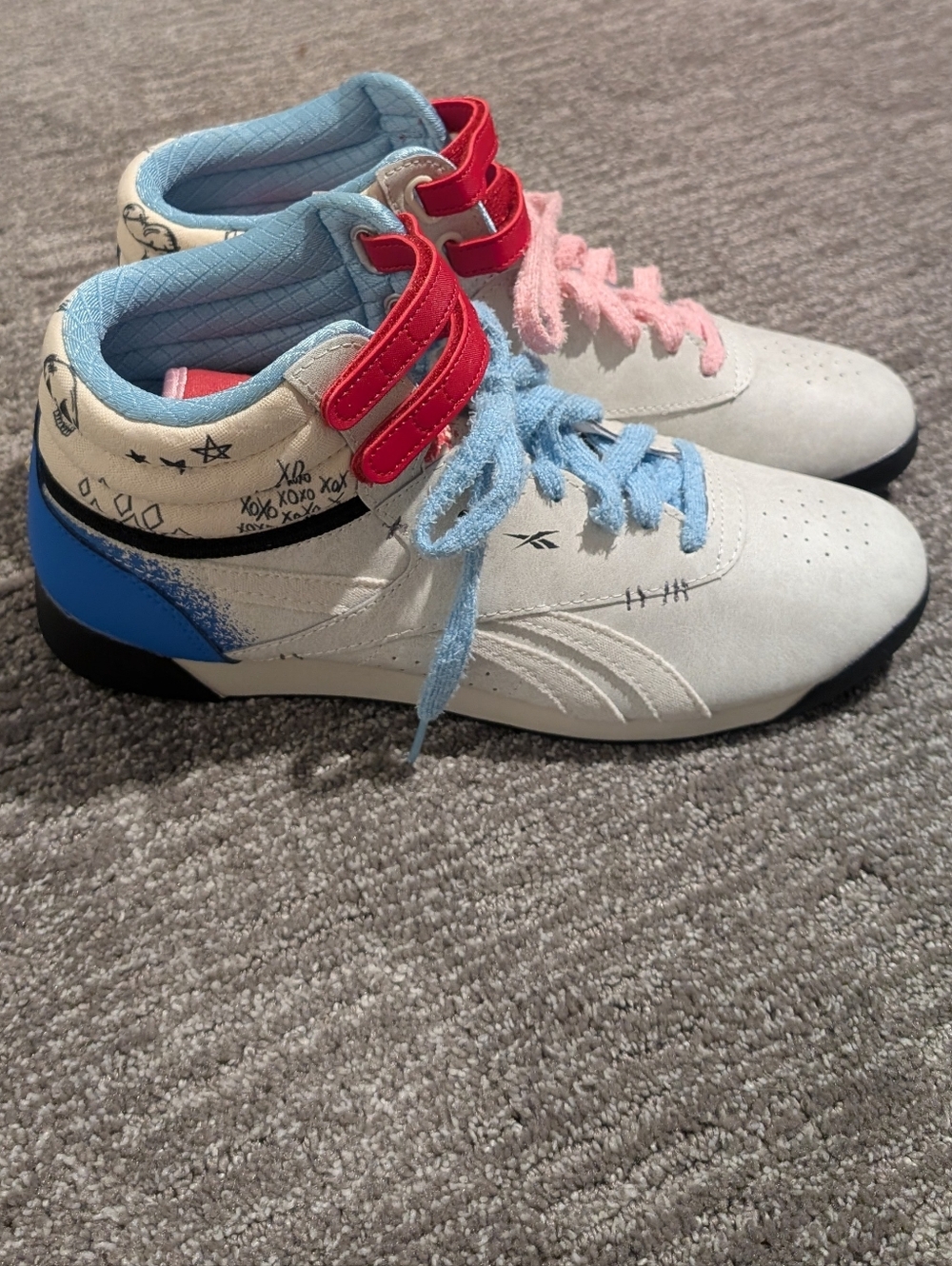 Reebok x DC Comics Harley Quinn Freestyle High-Top Sneakers - Cream W11
